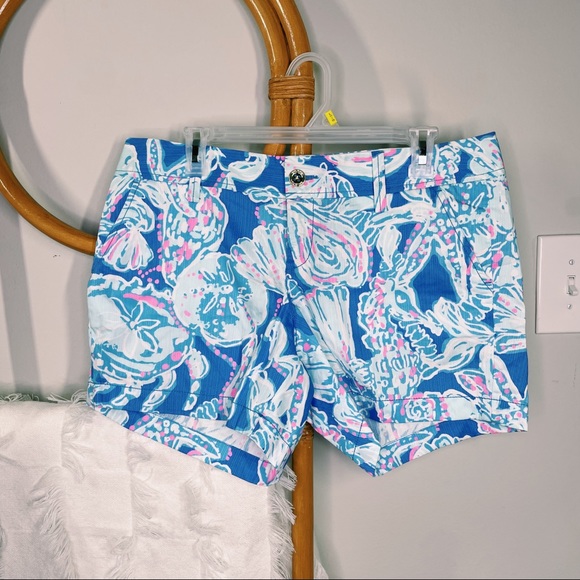 Lilly Pulitzer Pants - Lilly Pulitzer The Callahan Short in Bay Blue Into The Deep sz 10